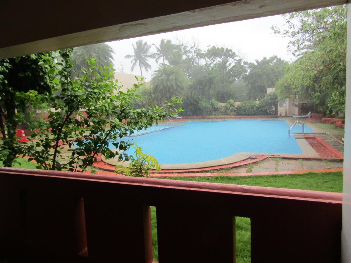 Mamalla Beach Resort Mahabalipuram Exterior foto